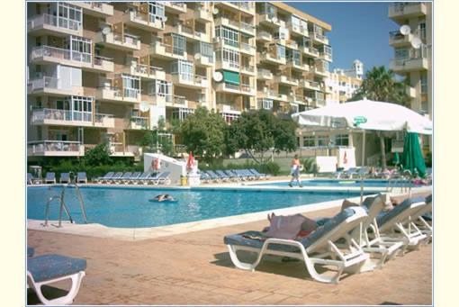Estudio Muy Acogedor En Benalmadena Bagian luar foto