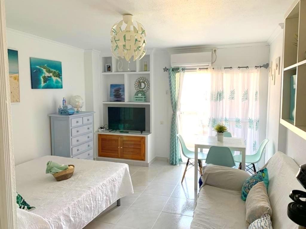 Estudio Muy Acogedor En Benalmadena Bagian luar foto